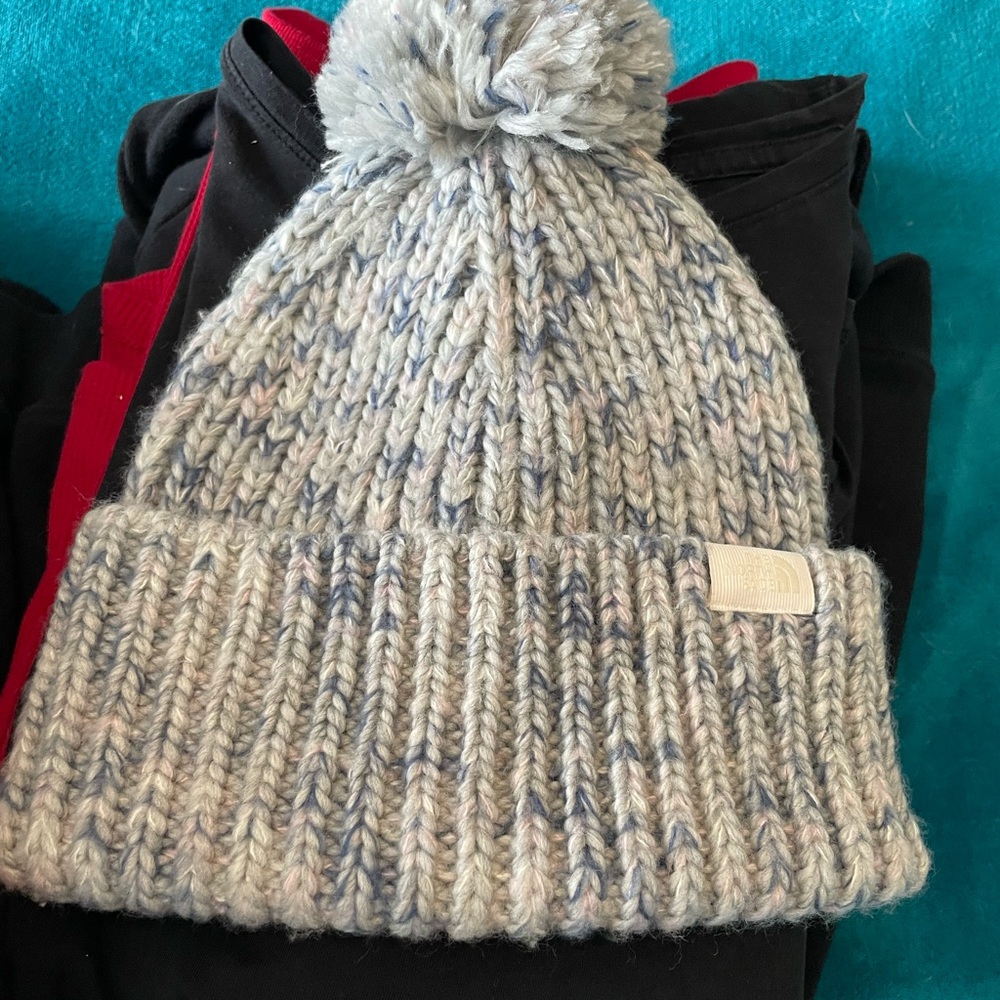 North Face Chunky Beanie Pom Pom